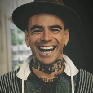 Meet your Posher, Christopher